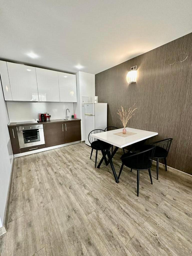 Apartament Lux Poiana Brasov B23 ภายนอก รูปภาพ